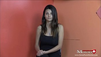 مقابلة الصب الإباحية مع فتاة تبلغ من العمر 18 عامًا