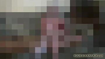 تبدأ Femdoms ثنائية الجنس مع Dildo Play في POV
