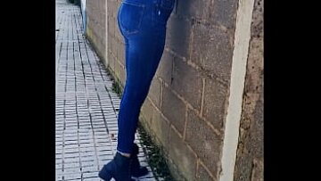 الهواة Braless فاتنة ألكسيس بلاك أكثر جاذبية الشارع المشي على الإطلاق